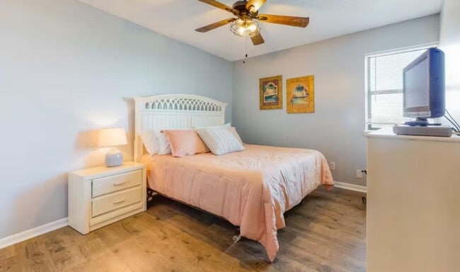 Photo - 952 W Beach Blvd Unit ID1370866P