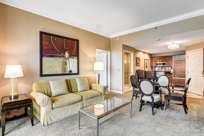 Building Photo - 135 E Harmon Ave Unit SI ID1293410P