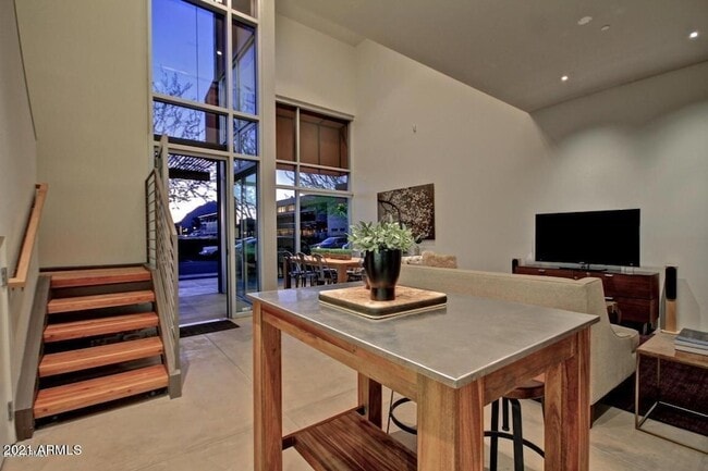 Building Photo - 4747 N Scottsdale Rd