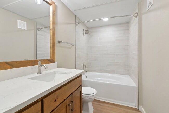 Sienna Saddle (Home Interior Style) - The Canyons Apartments