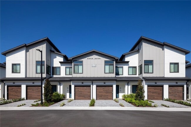 Building Photo - 5127 W Tyson Ave