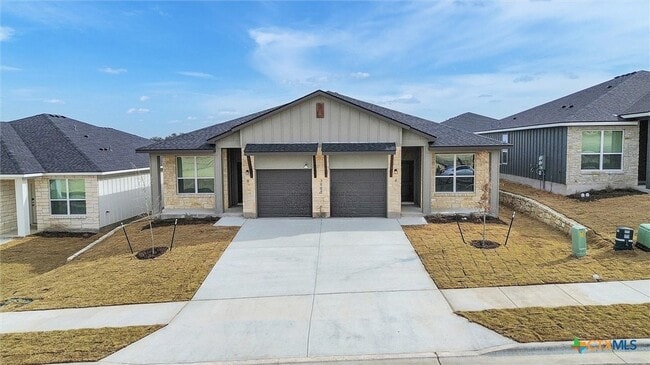 Building Photo - 3902 American Elm Dr