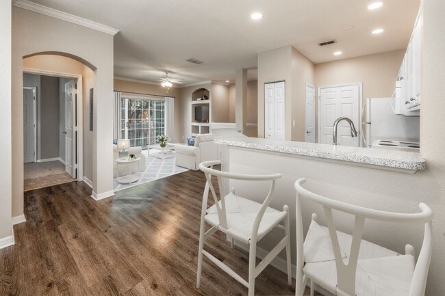 Photo - Henley Tampa Palms