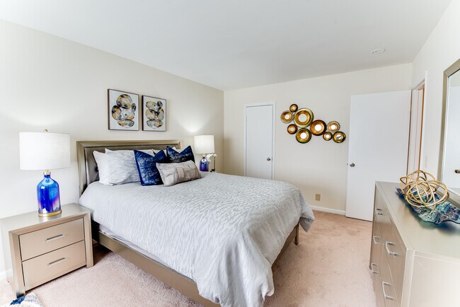 Photo - Madison Gardens