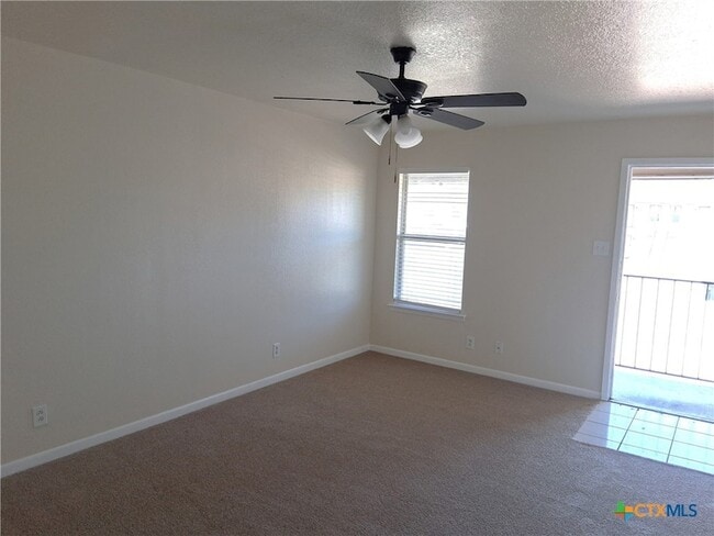 Photo - 1005 Circle M Dr Unit B