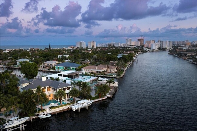 Photo - 2307 N Riverside Dr