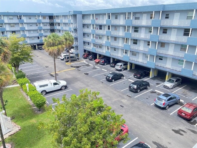 Photo - 1655 W 44th Pl Unit 511