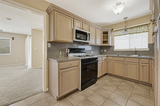 Photo - 3816 Newton Dr