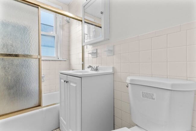 Photo - 448 Exeter St Unit 2