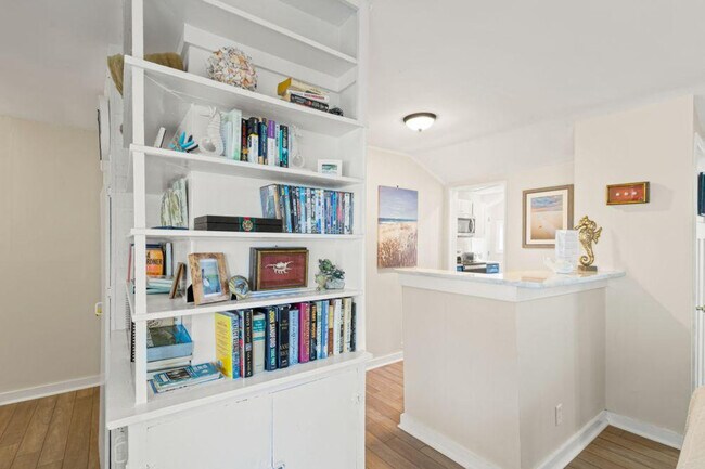 Building Photo - 11520 Council Ln Unit ID1328675P