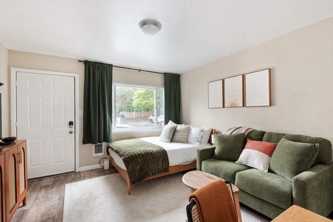 Photo - 5248 SE Stark St Unit SI ID1471542P