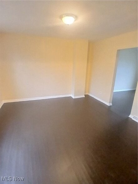 Photo - 25 Zents Ave