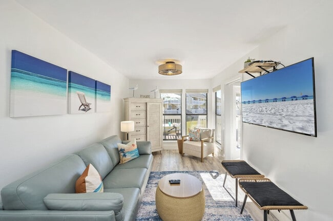 Building Photo - 775 Gulf Shore Dr Unit ID1285897P