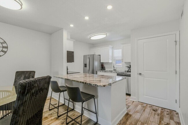 Photo - 3909 W Cleveland St Unit SI ID1471502P