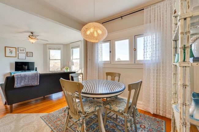 Photo - 2503 Broadway-SI ID1546185P Unit SI ID1546185P