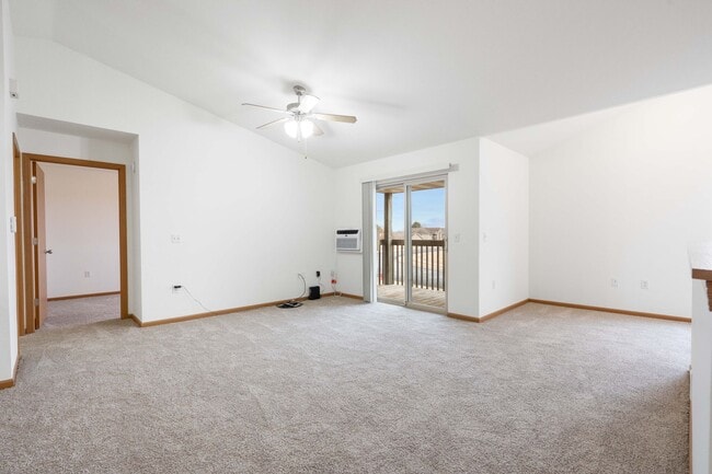 Photo - Stonefield Apartments