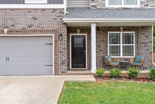 Photo - 1607 Ellie Piper Cir