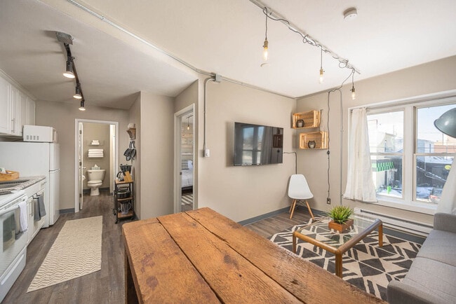 Photo - 532 W College Ave Unit ID1061638P