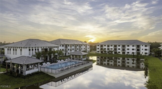 Photo - 7301 Lake Bank Lp Unit Serenity