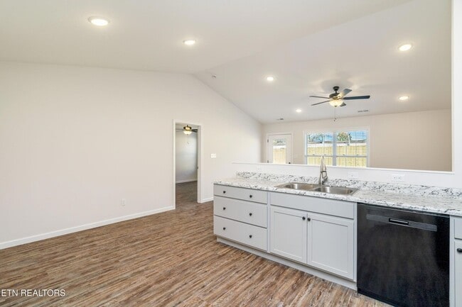 Photo - 7357 Grn Ests Wy Unit 21