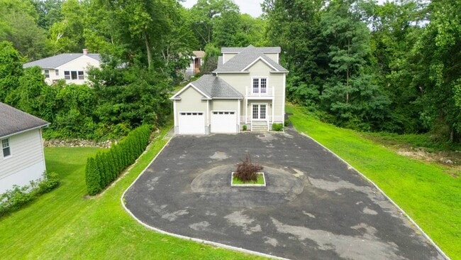 Photo - 1 Kewanee Rd