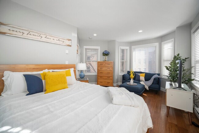 Photo - 476-498 Hanover Saint Exd-SI ID1364248P Unit SI ID1364248P