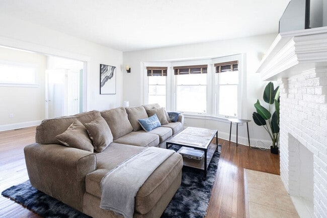 Photo - 1501 E 105th St Unit ID1290645P