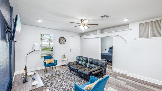 Photo - 1610 N Goldenrod Rd Unit ID1094191P