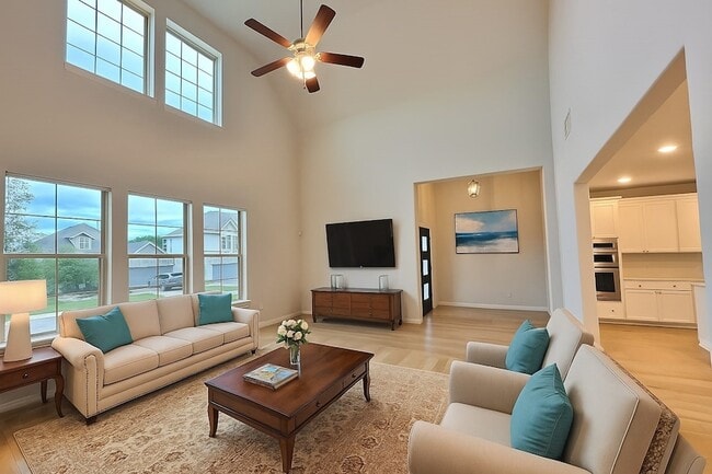 Photo - 2021 Meliana Dr