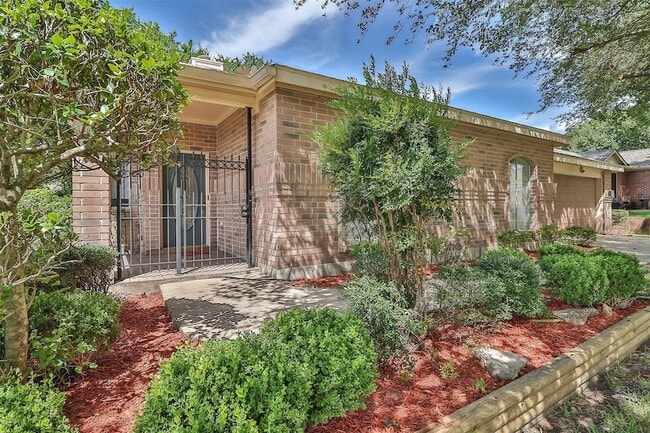 Photo - 10910 Scenic Dr
