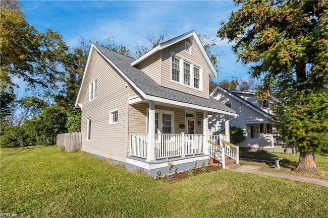 Photo - 868 W 36th St