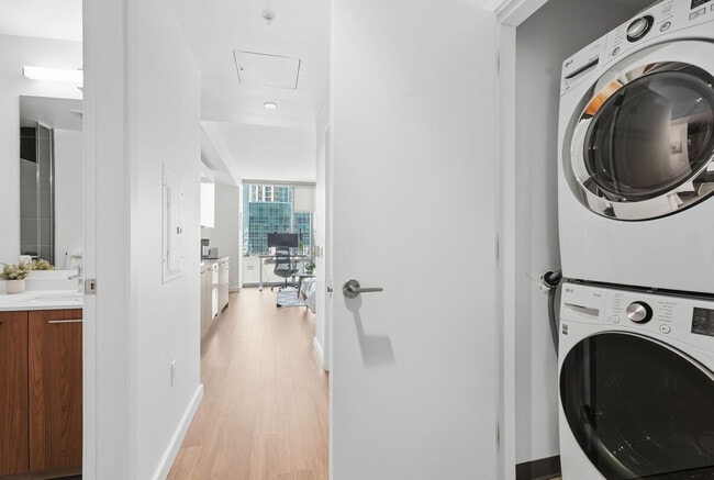 Photo - 399 Fremont St Unit SI FL12-ID1507047P