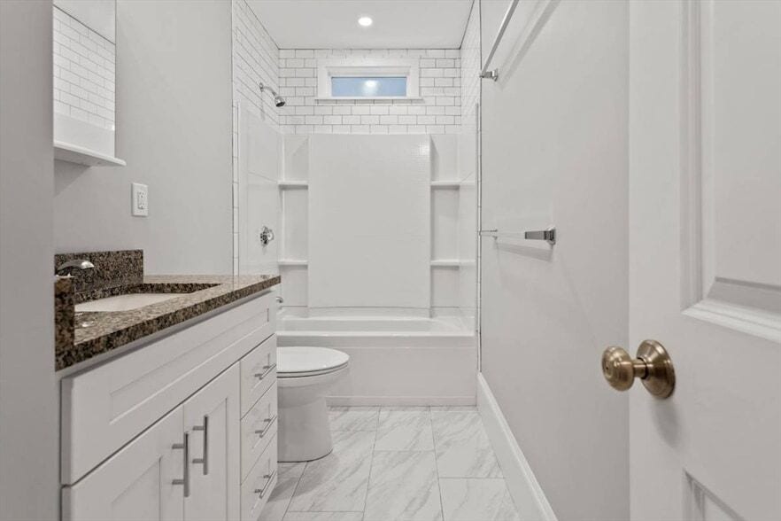 Photo - 16 Clifton St Unit 2