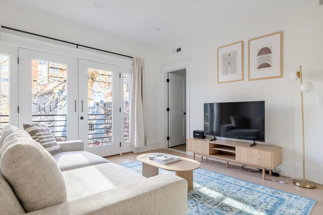 Photo - 50 Kinnaird St Unit FL1-ID1153