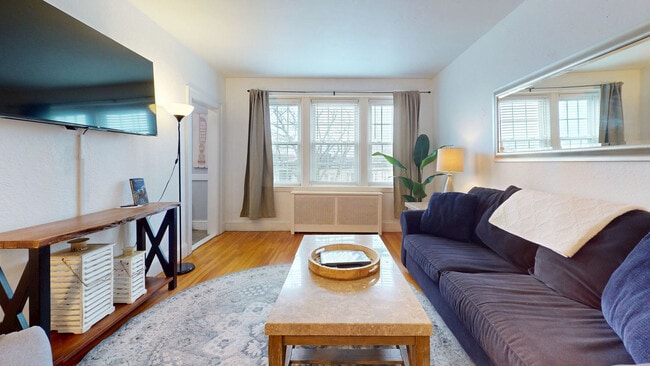 Building Photo - 90 Kilsyth Rd Unit GO FL1-ID1238048P