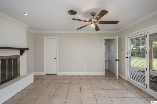 Photo - 2004 Spencer Ave