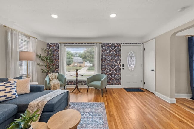 Photo - 6536 Lawnwood Ave Unit SI ID1496105P