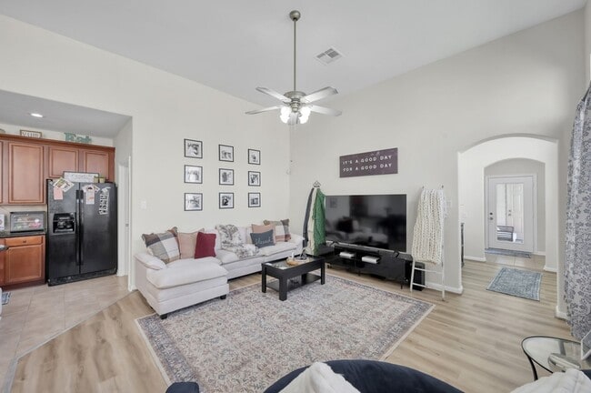 Photo - 29705 Meridian Hill Dr