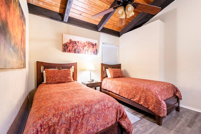 Photo - 2305 Trailside Dr Unit SI ID1054222P