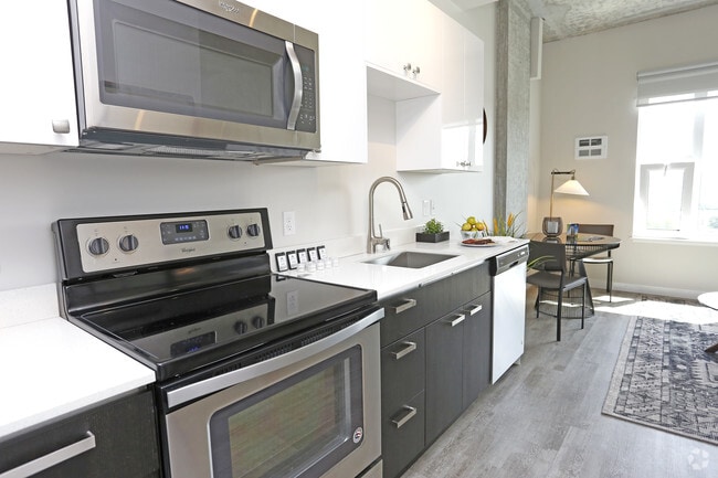 Unit #1731 - Airmark