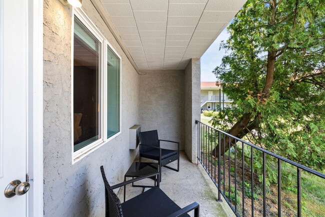 Photo - 30 U.S. 9W-SI ID1466834P Unit SI ID1466834P