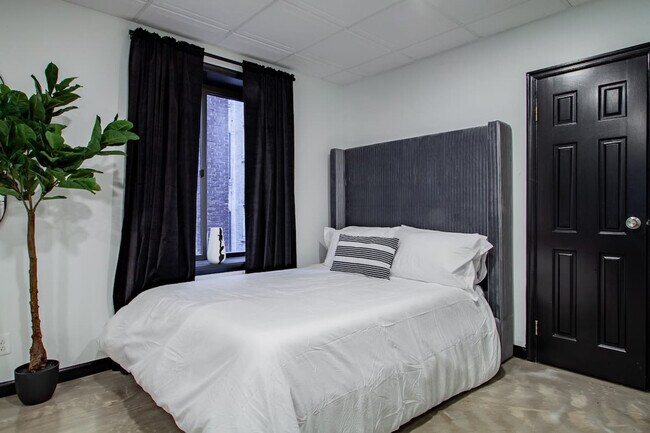 Photo - 1020 16th St NW Unit SI FL4-ID1037710P