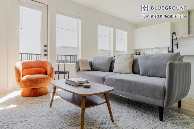 Building Photo - 3801 N A W Grimes Blvd Unit FL3-ID318