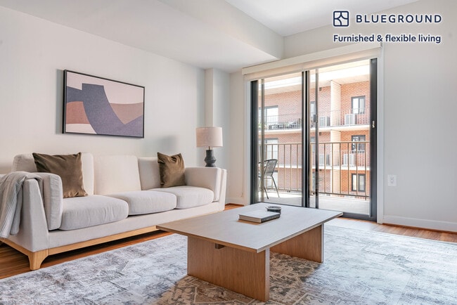 Building Photo - 2500 Clarendon Blvd Unit FL7-ID1168