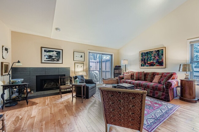 Photo - 2751 Glenwood Dr Unit ID1356394P