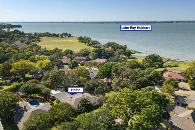 Photo - 219 Lakeview Dr