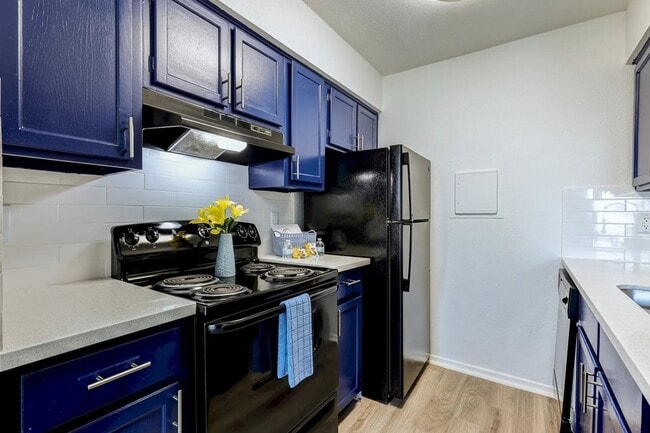 Photo - 1100 Graham Dr Unit 616