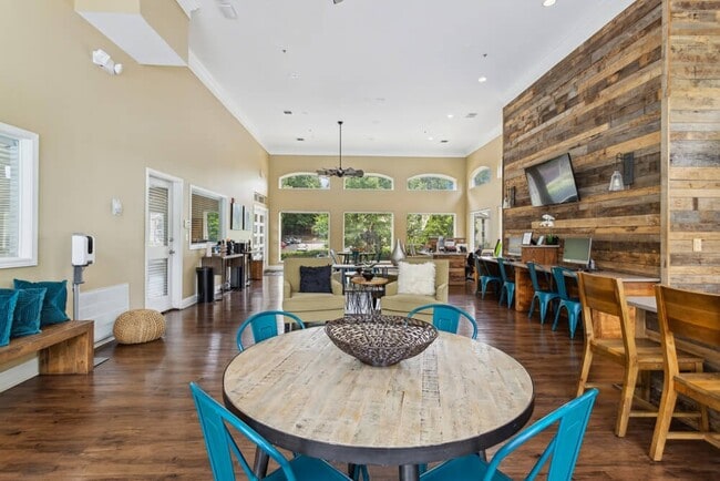 Photo - Park on Windy Hill