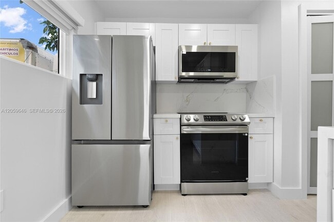 Photo - 129 SW 9th Ave Unit 3