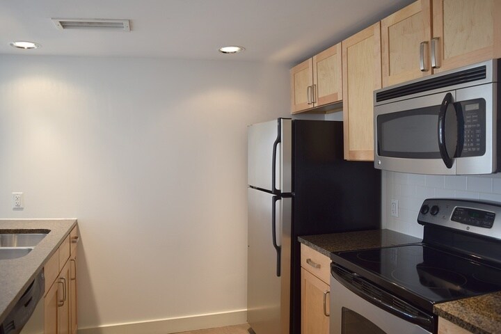 Floor Plan - cly2b10